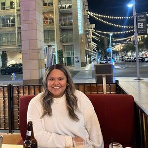 Meet your Posher, Kyona